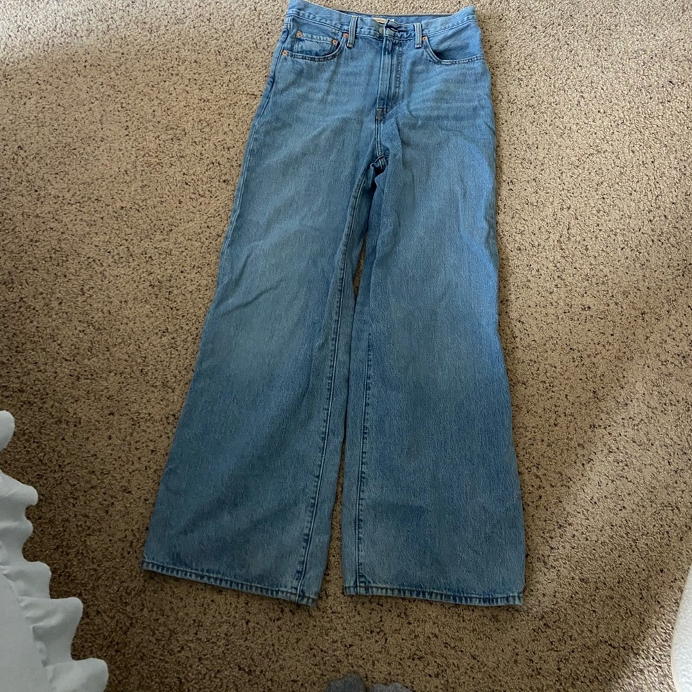 Levi’s wide leg jeans